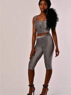 Gray Ribbed Corduroy Velvet Crop Top & Capri Set